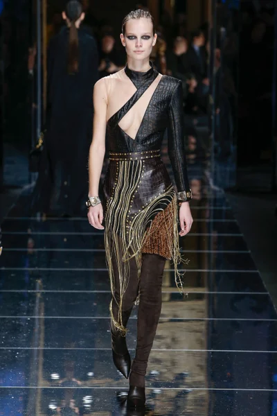 Look 63